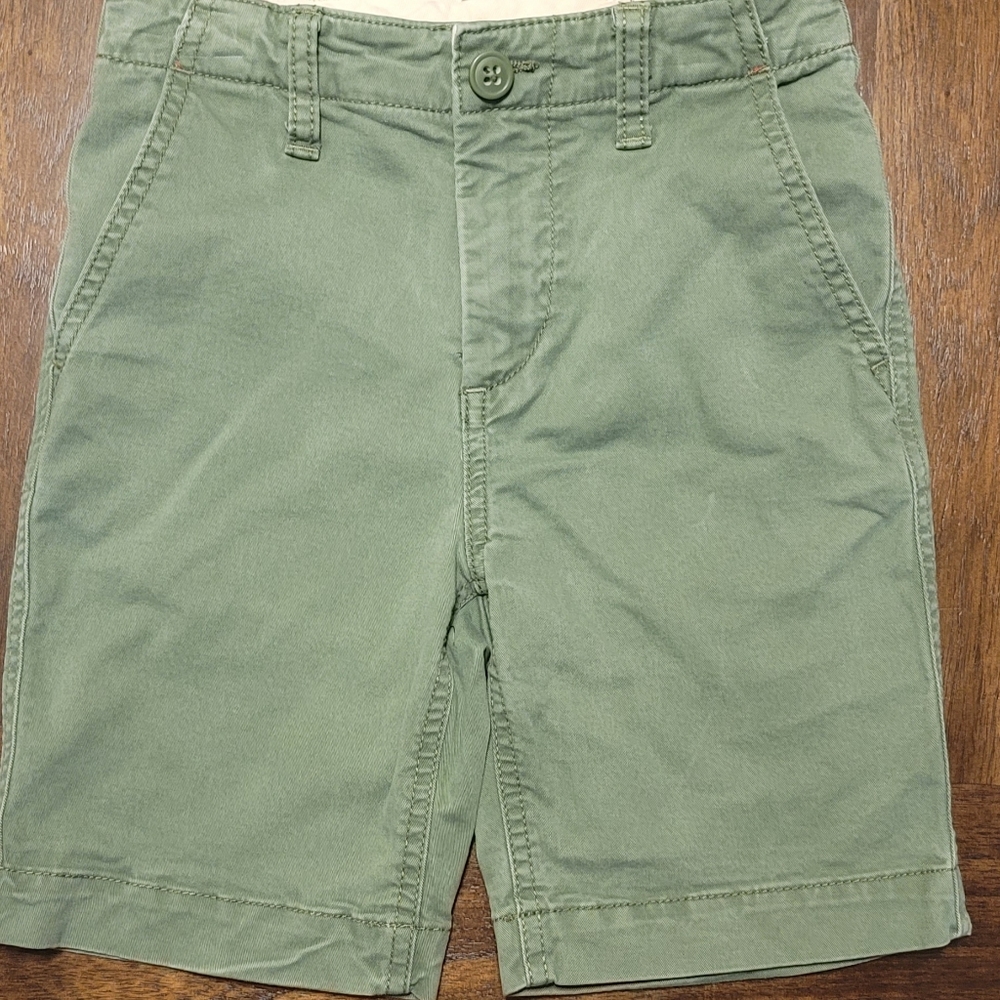 GAP Kids; boy's shorts, adjustable waist Size:7  Color: Olive Green